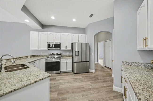 Building Photo - 7005 Winding Lake Cir