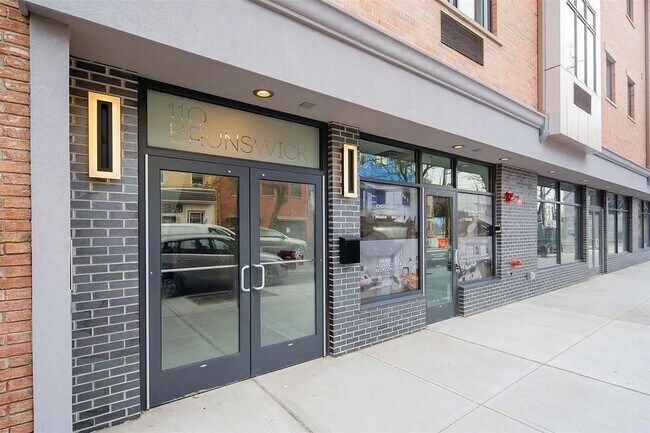 Building Photo - 110 Brunswick St