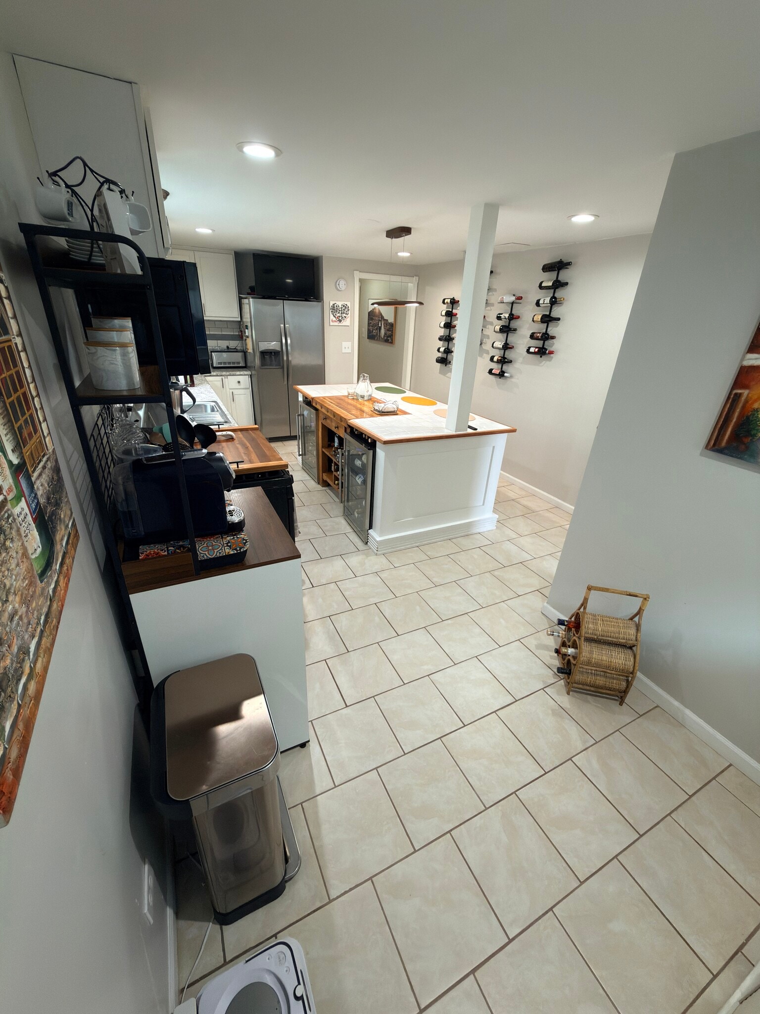 Kitchen - 5061 W Eddy St