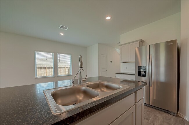 Building Photo - 5343 Pinecliff Grove Ct