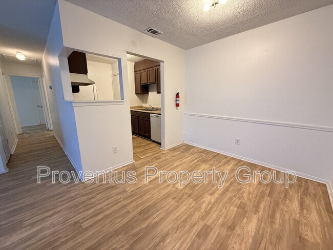 Building Photo - 350 N Crow Rd