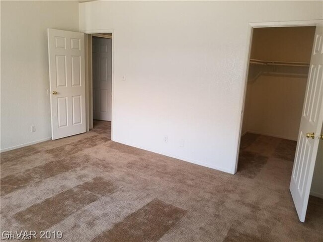 Building Photo - 5026 S Rainbow Blvd