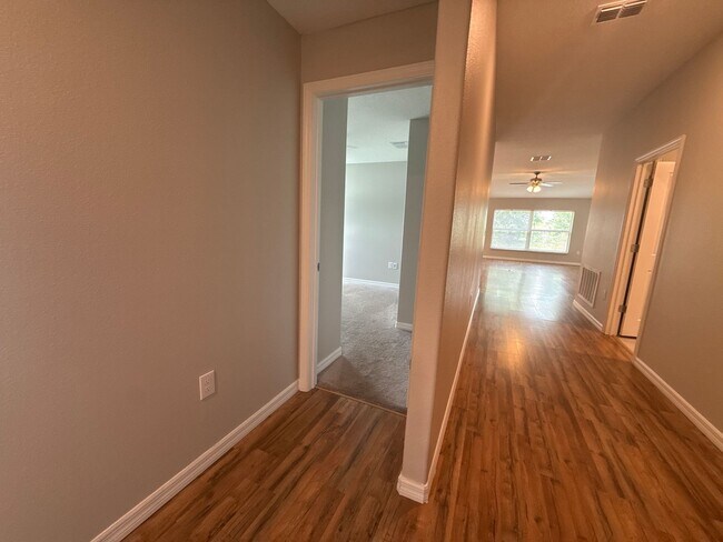 Building Photo - 13249 SW 77th Ave