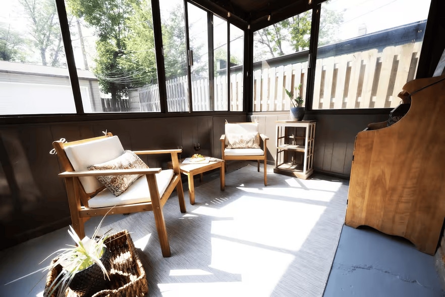 Building Photo - 3682 Glencairn Rd