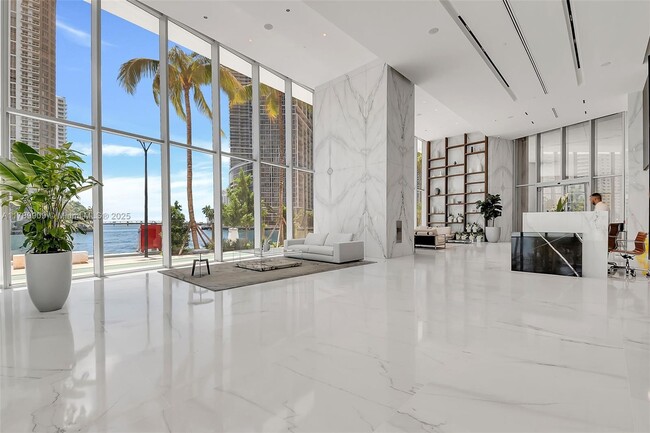 Building Photo - 300 Biscayne Blvd Way