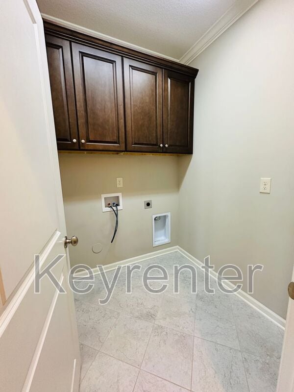 Building Photo - 12183 Inglecrest Ln