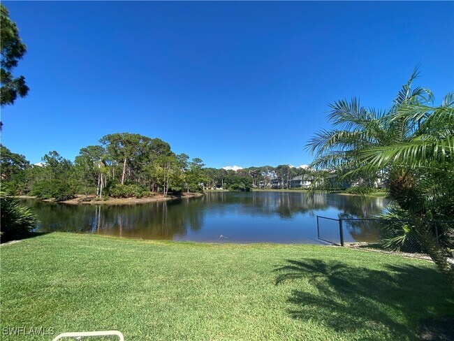Building Photo - 15200 Cedarwood Ln