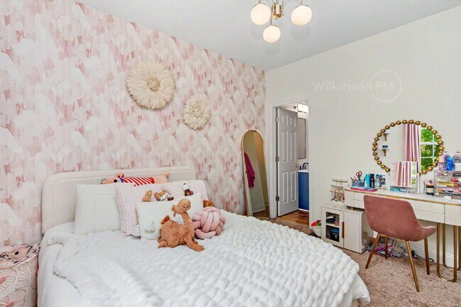 Building Photo - The Finest Furnished Upscale Executive Home, an Exquisite Luxury Rental, in Tega Cay for the Disc...