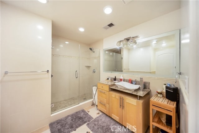 Building Photo - 2168 Lemoyne St