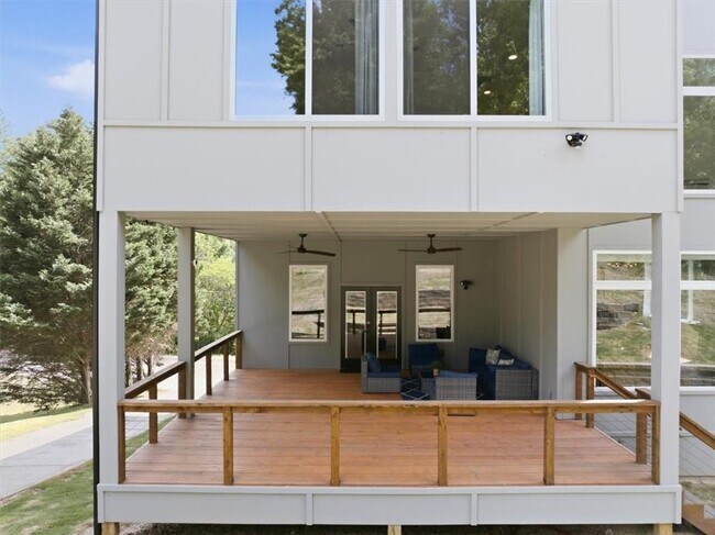 Building Photo - 4107 Danforth Rd SW