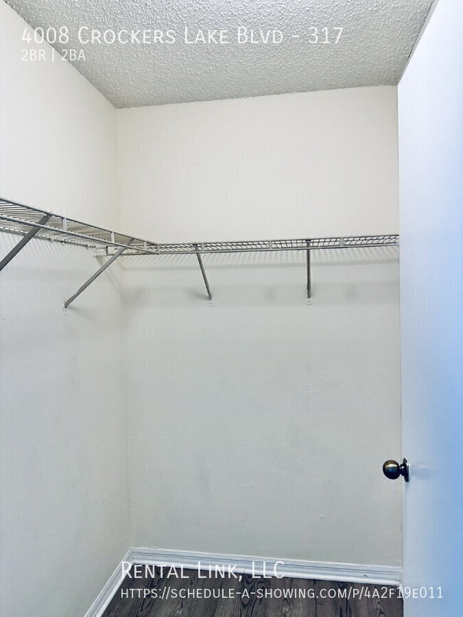 Building Photo - 4008 Crockers Lake Blvd