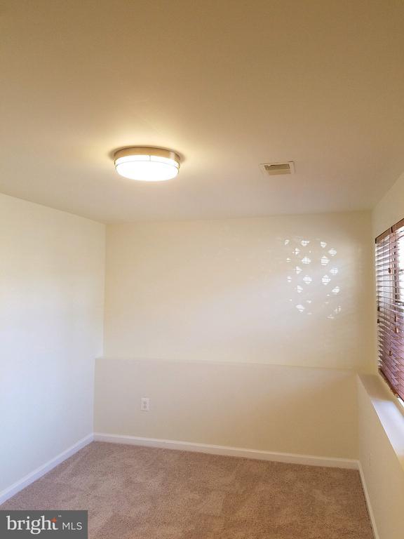 Building Photo - 14210 Autumn Cir