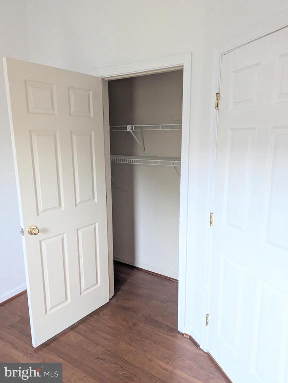 Building Photo - 46582 Broadspear Terrace