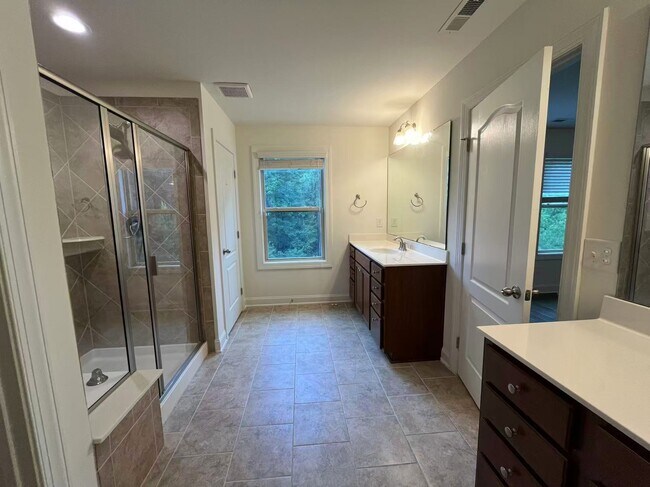 Building Photo - 311 Alamosa Pl