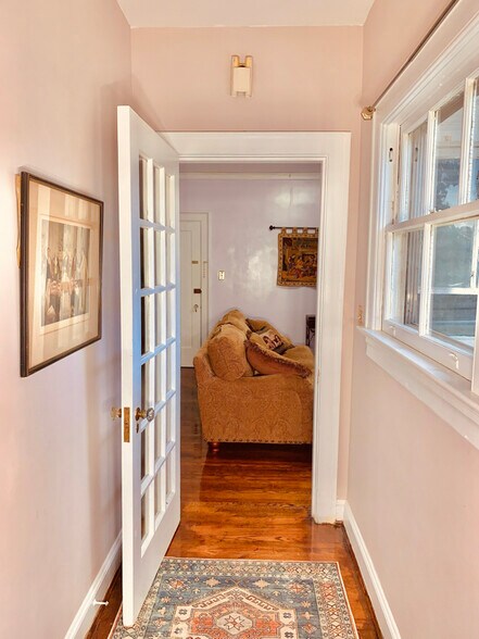 Building Photo - 211 S Princeton Cir