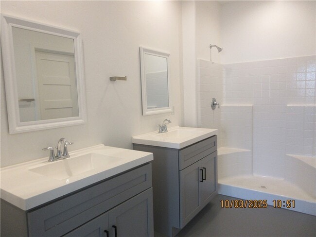 Building Photo - 3550 N Skylark Rd