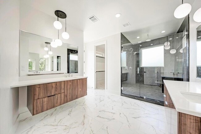 Building Photo - 200 Tillery Sq