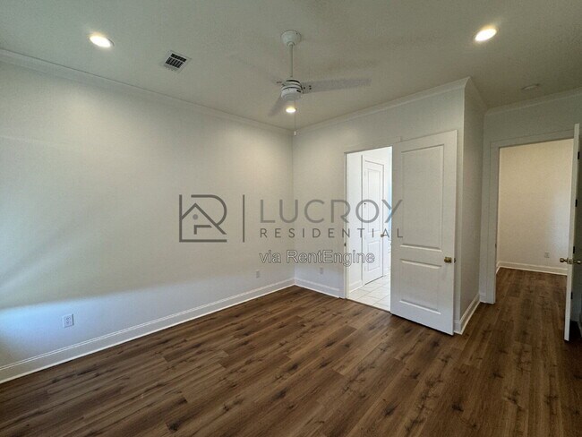 Building Photo - 203 Baleigh Dr