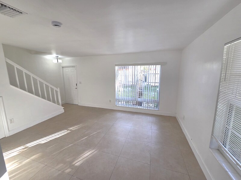 Building Photo - 19356 SW 103rd Ct