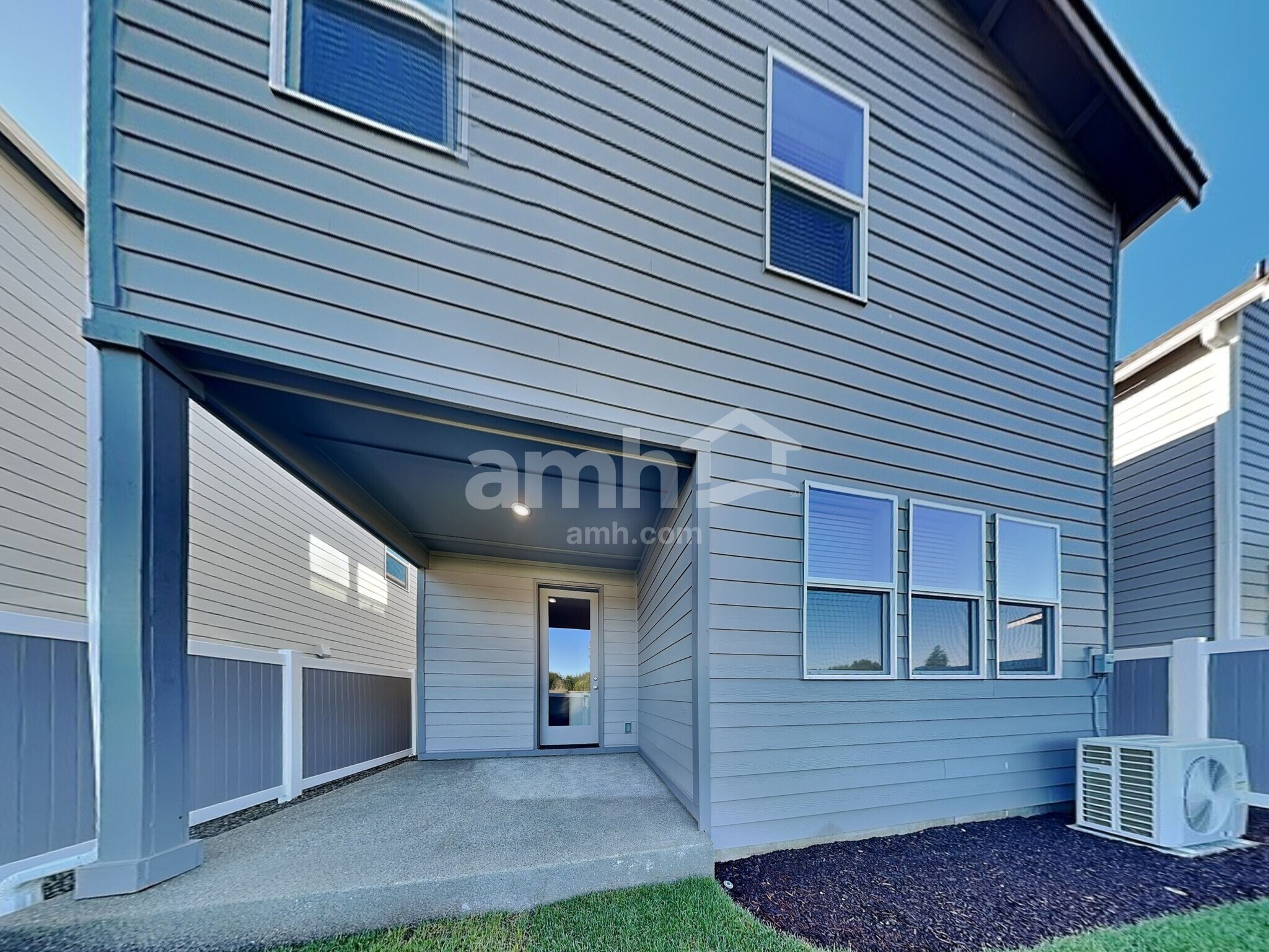 Building Photo - 5118 Turnstone St SE