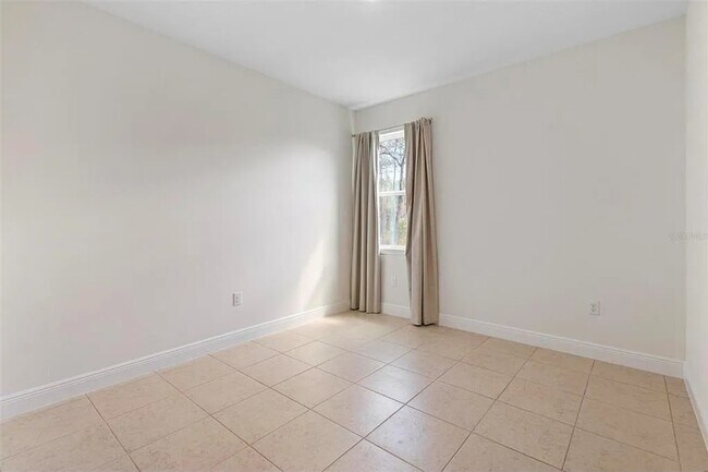 Building Photo - 1301 W Galgano St