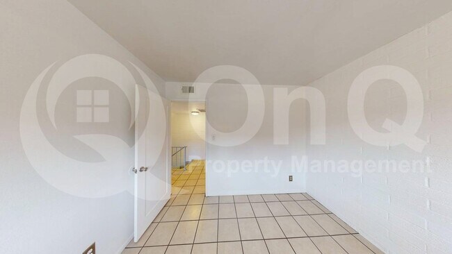 Building Photo - 1154 N 85th Pl