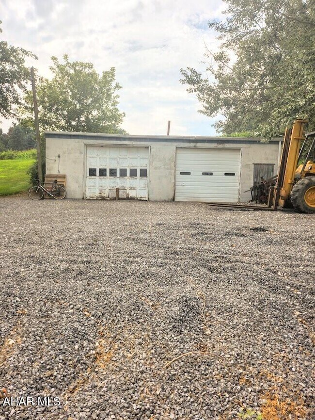 Building Photo - 0 Detterline Dr