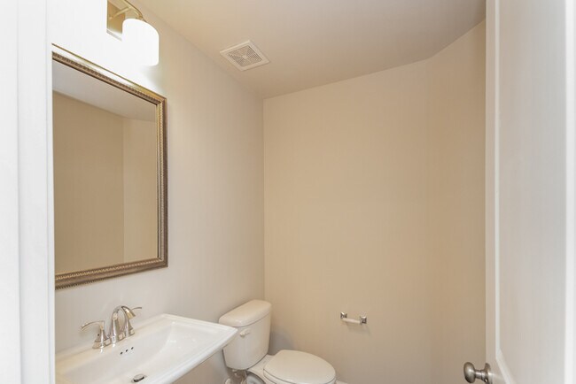 Building Photo - 428 Red Poll Wy