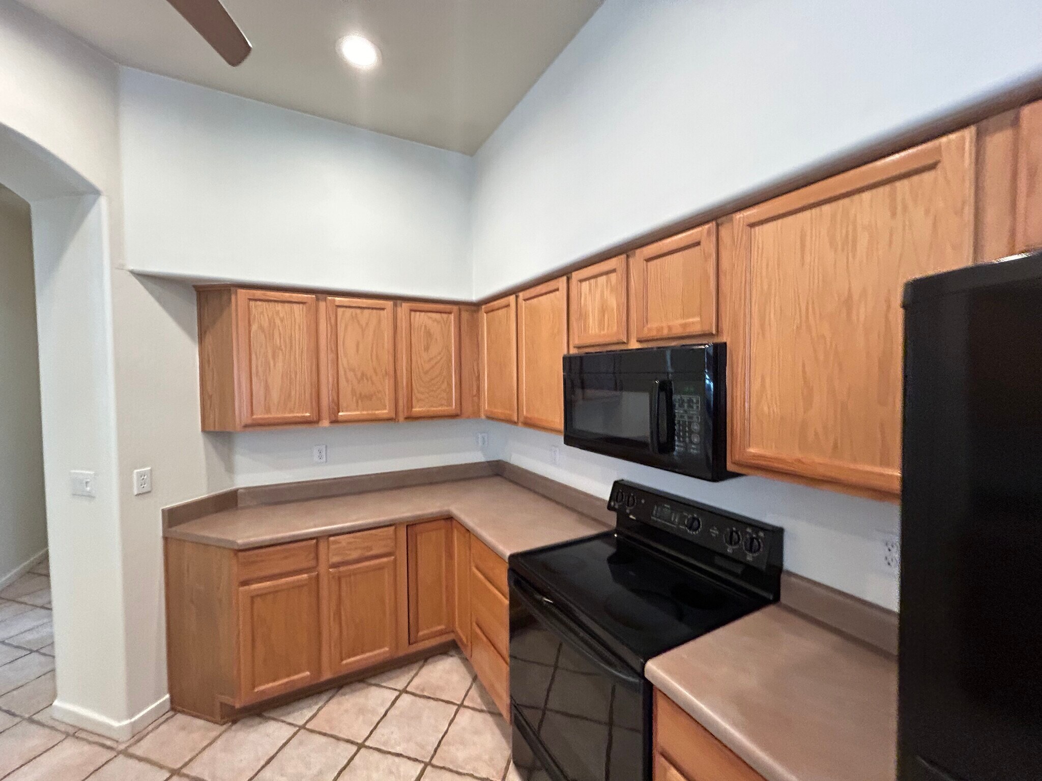 Building Photo - 6806 S 39th Pl