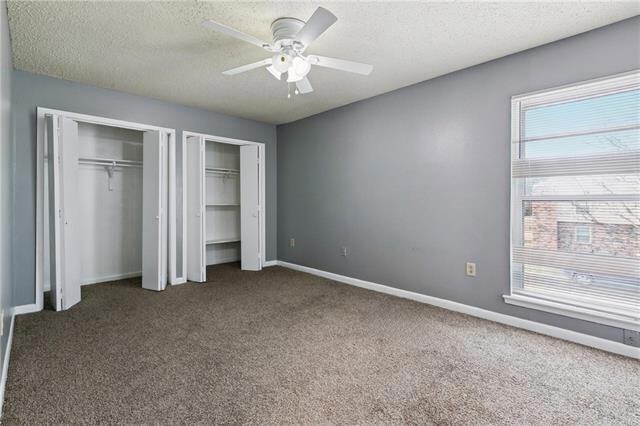 Building Photo - 241 Helen St