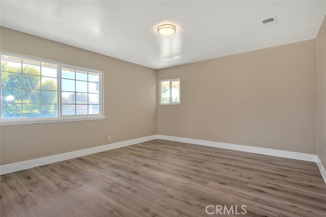 Building Photo - 340 W Caroline Ct