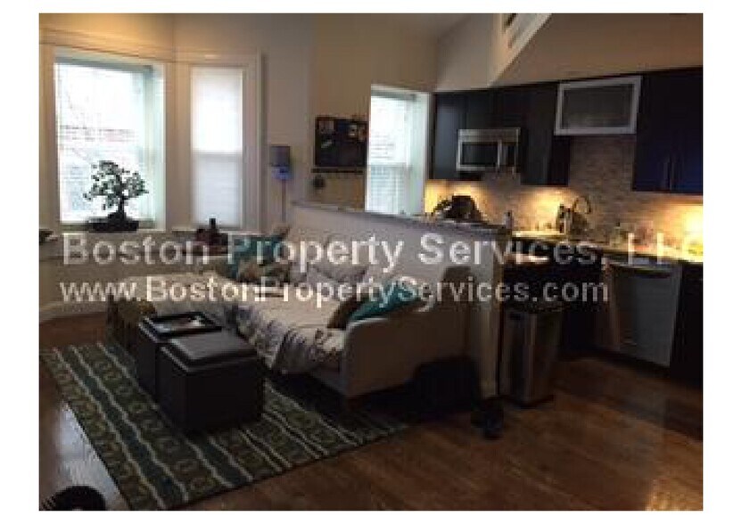 Primary Photo - 29 Worthington St