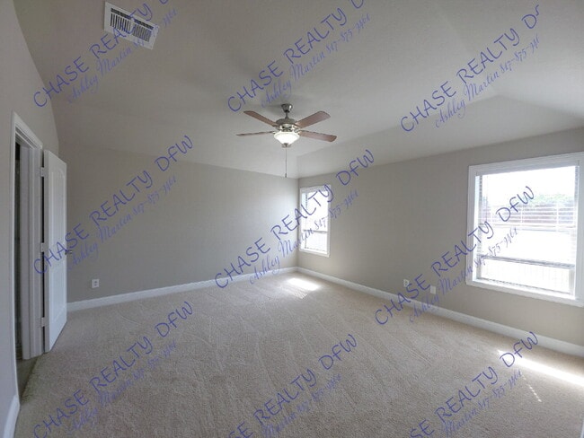 Building Photo - "Charming 3-Bedroom Retreat with 2 Full Baths near Haslet – Spacious 1,638 Sq. Ft. Home!"