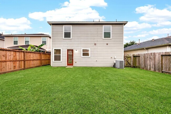 Building Photo - 20722 Fair Castle Dr
