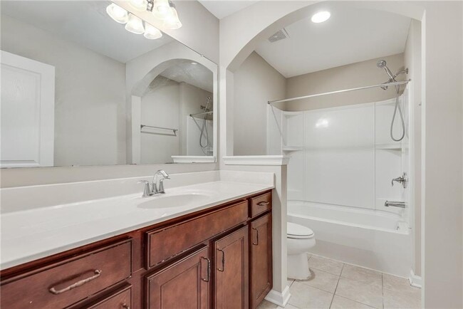 Building Photo - 270 Woods Creek Dr