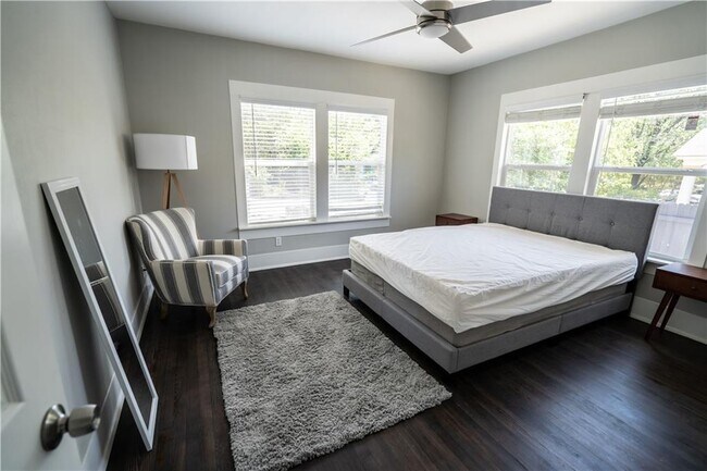 Building Photo - 2836 Pearl St