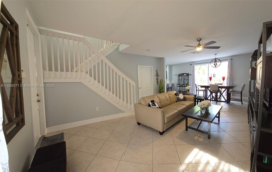Primary Photo - 953 NW 135th Ave