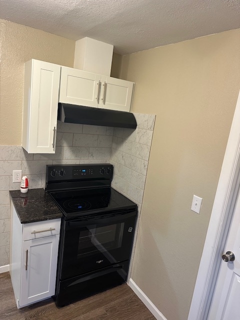 Building Photo - 725 N 14th St