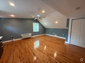 Building Photo - 3801 Oglethorpe St
