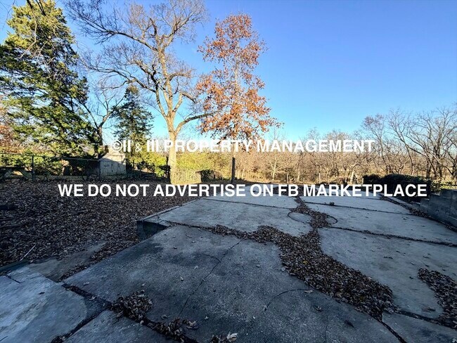 Building Photo - 3208 W 42nd Ave