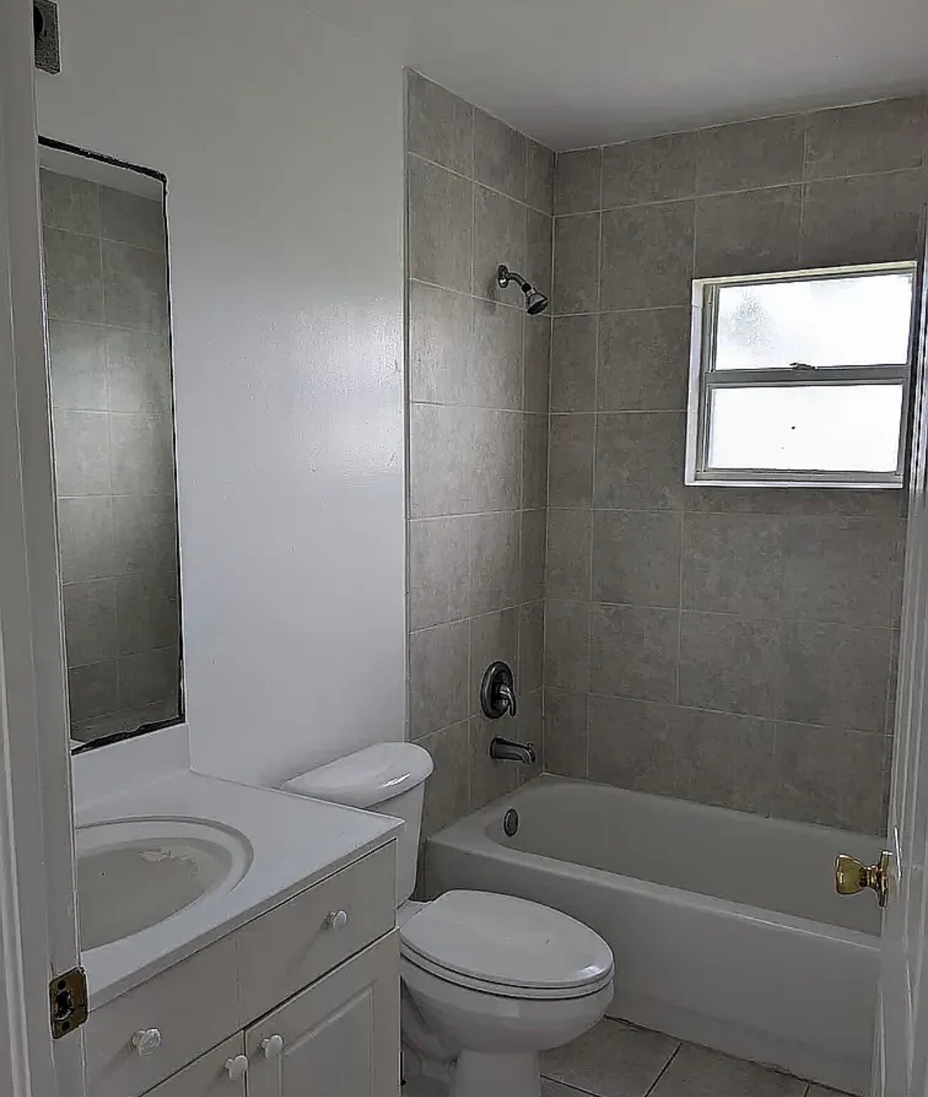 Building Photo - 1031 Abrams Blvd