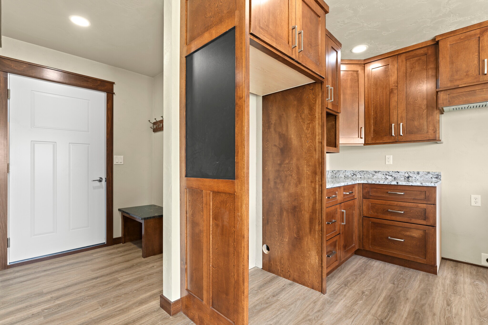 Building Photo - 5373 Pasture Ct