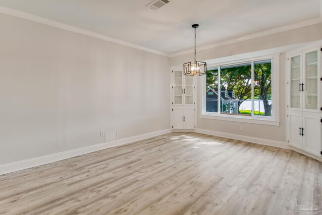 Building Photo - 5894 W Shore Dr