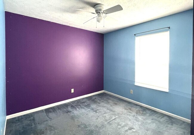 Building Photo - 5971 Gadsen Dr