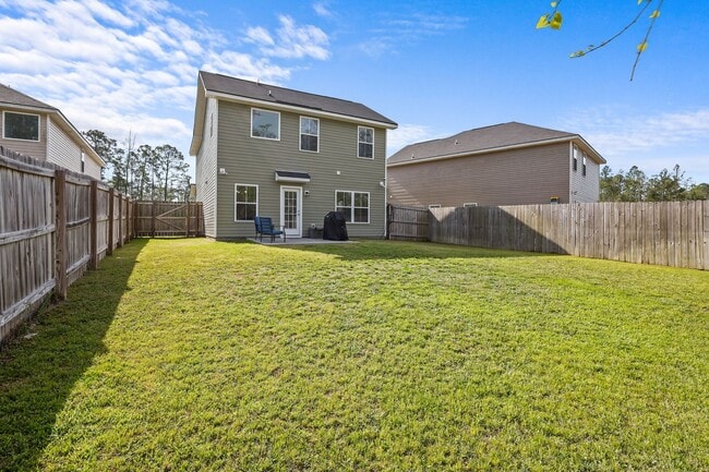 Building Photo - 173 Chaffseed Cir
