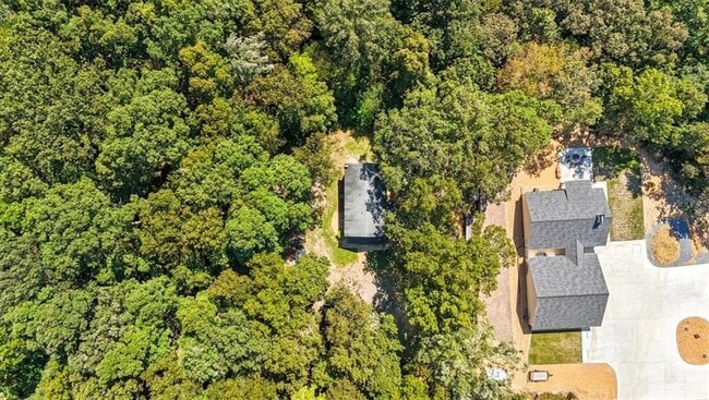 Building Photo - 96 Collins Rd