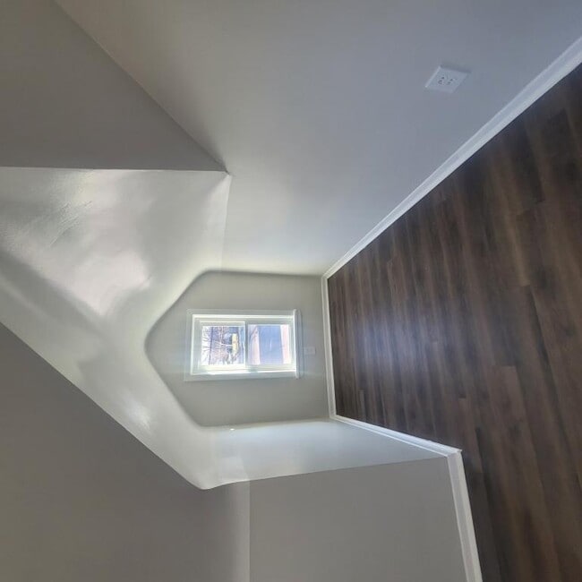 Building Photo - 13500 Crossburn Ave