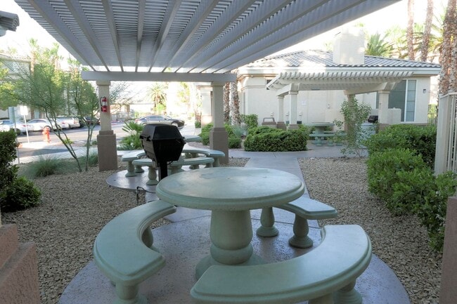 Building Photo - 7163 S Durango Dr