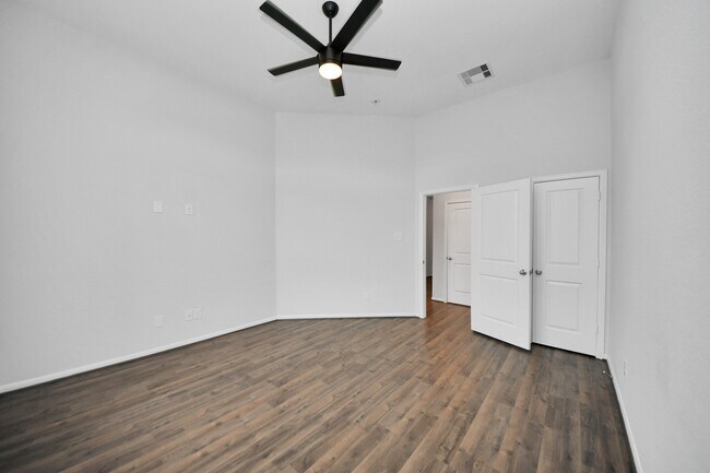 Building Photo - 2326 Kelson Cove Dr