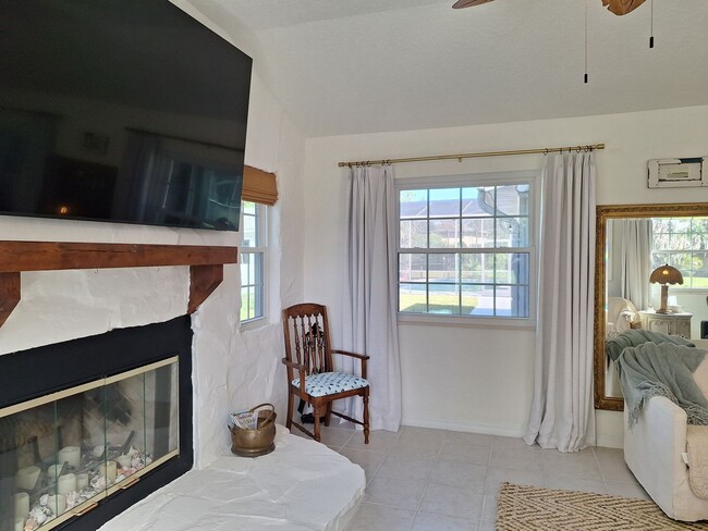 Building Photo - NEW SMYRNA BEACH MONTHLY WINTER RENTAL - P...